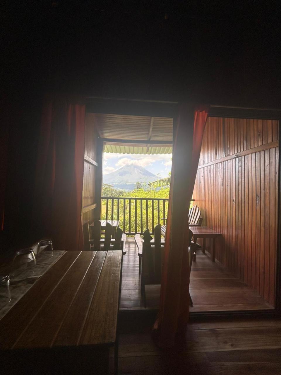 Triple Bungalow Volcano View